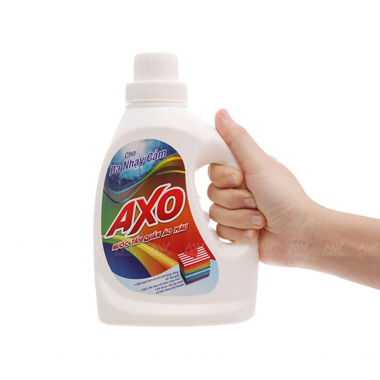 Nước-Tẩy-Quần-Áo-Màu-Axo-Hương-Thanh-Khiết-800Ml-2